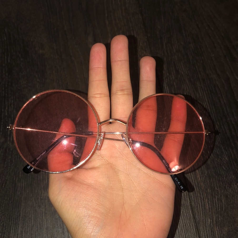 “Hippie” sunglasses